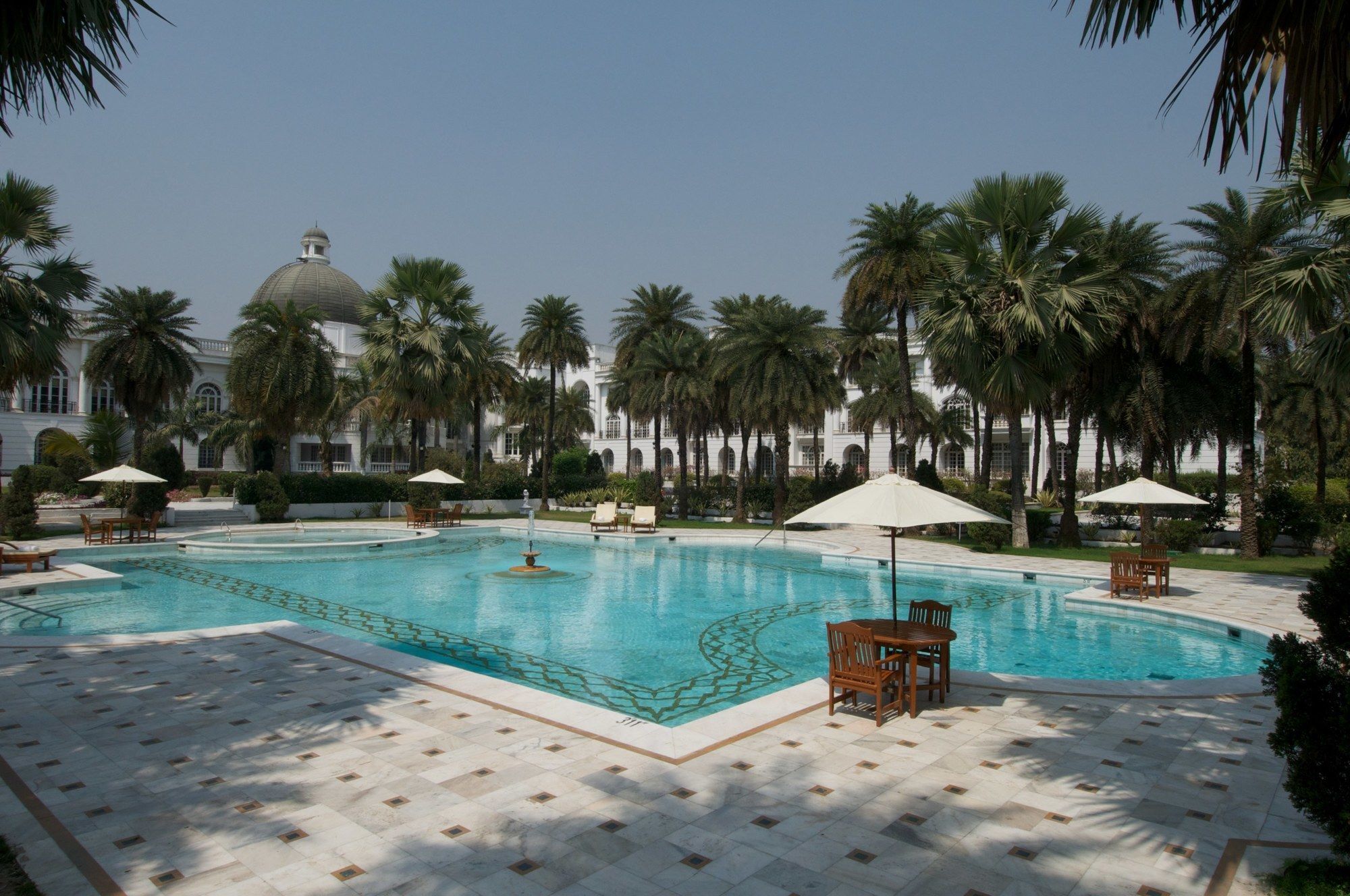 Hotel Taj Mahal Lucknow Exterior foto